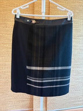 Tahari Black Skirt with Plaid Stripe Accents